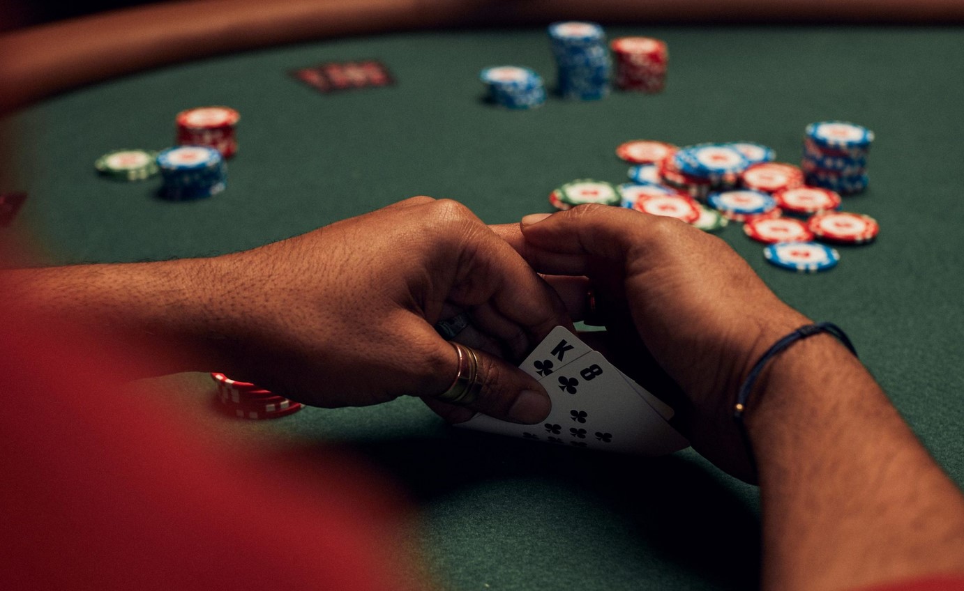 Comment maitriser le bluff au poker